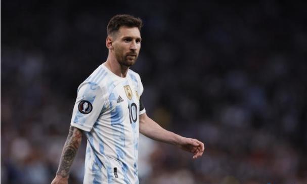 一嫁律师，二嫁名导，三嫁外交官，“名门痞女”洪晃现状如何？